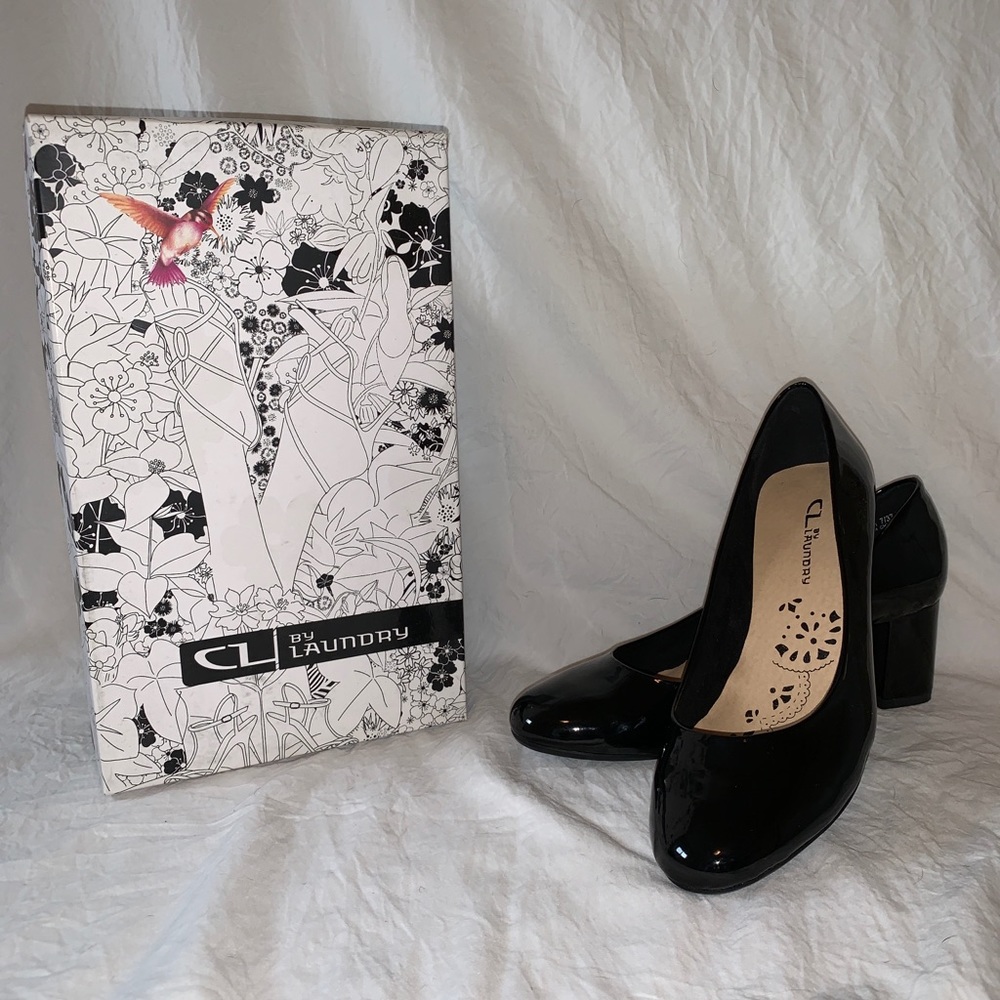 Black block heel
